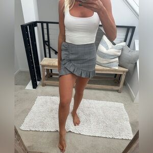 Forever 21 Plaid Skort Gray Ruffle Mini Skirt Shorts Preppy Trend | Size M